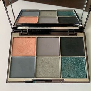 Gently Used Wayne Goss Pearl Moonstone Eye Palette